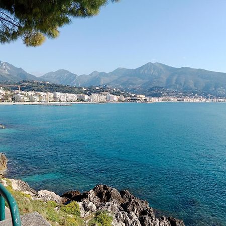 A 2 passi dal mare Apartment Sanremo Bagian luar foto